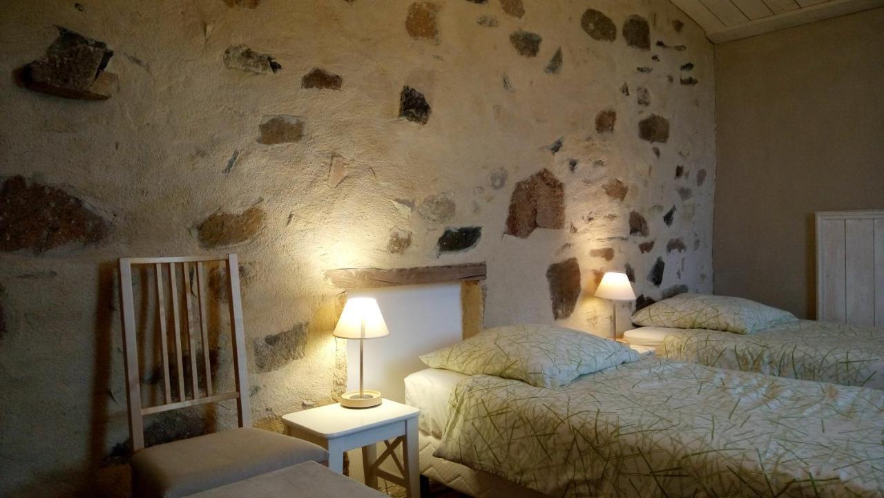 La Pierre Folle Chambres D'Hotes كلوني المظهر الخارجي الصورة